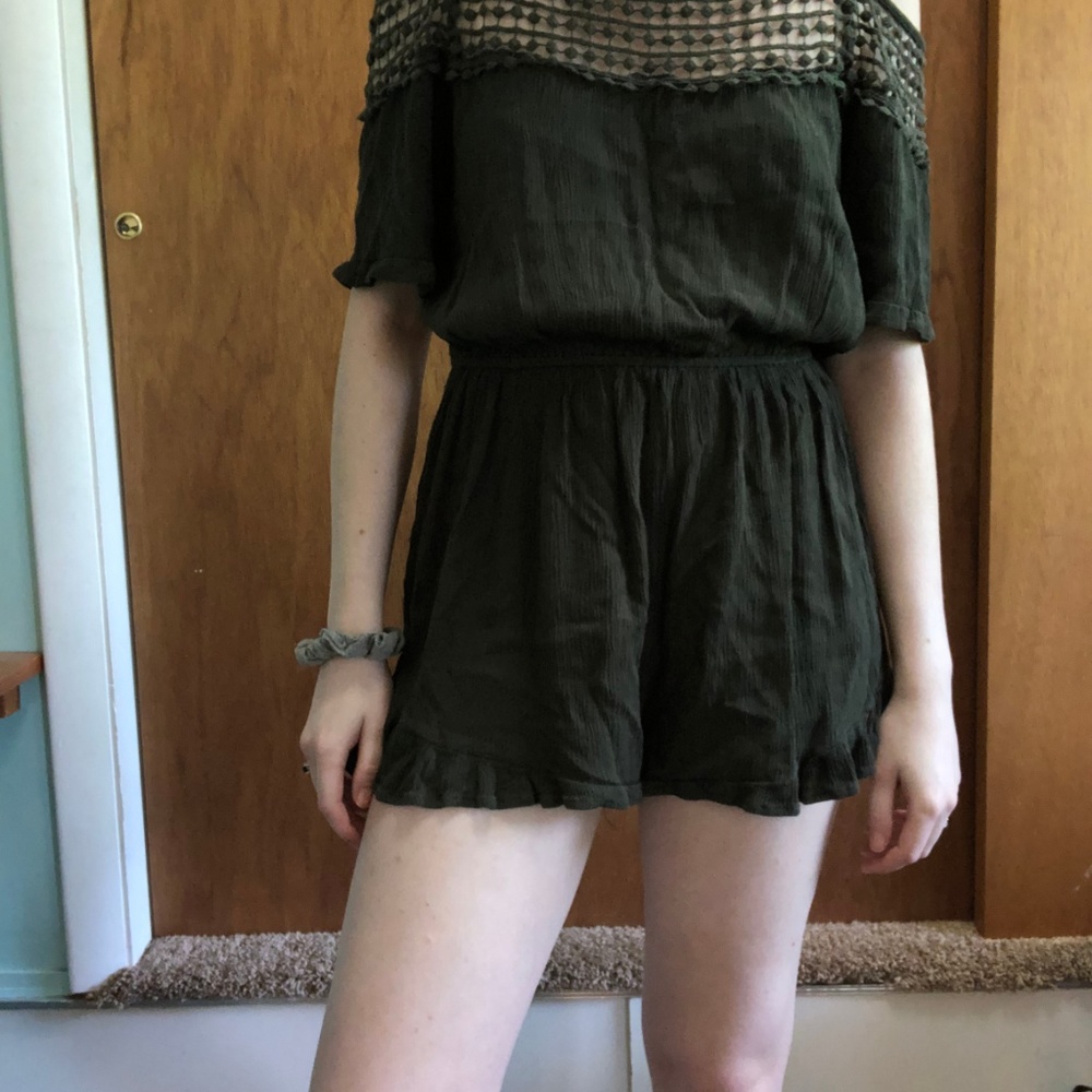 🌸Off-the-Shoulder Romper